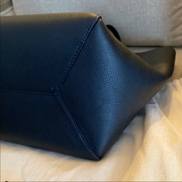 Louis Vuitton Lockme Cabas Noir Tote - Picture 3 of 8